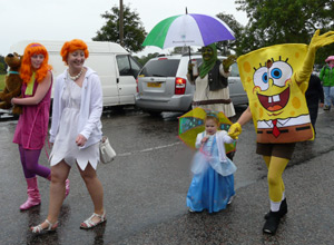 Daphne from Scooby Doo with Shrek, Spongebob Squarepants, a small child and another